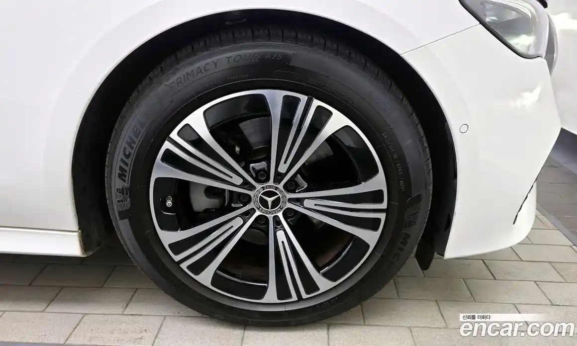 Mercedes-Benz E-Class 2025 2.0 Автомат в Москве № 286834, фото 5