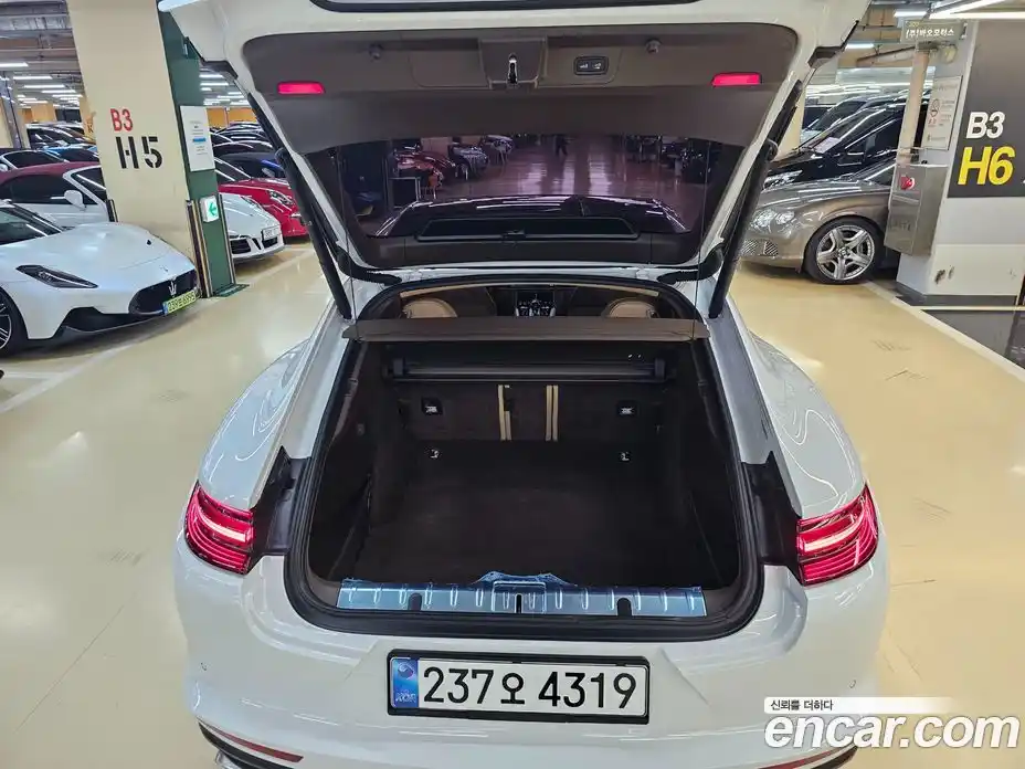 Porsche Panamera 2018 3.0 Автомат в Москве № 297671, фото 11