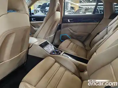 Porsche Panamera 2018 3.0 Автомат в Москве № 297671, миниатюра 12