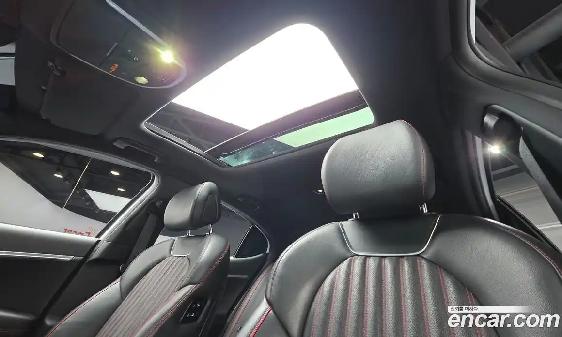 Genesis G70 2018 2.0 Автомат в Москве № 322751, фото 16