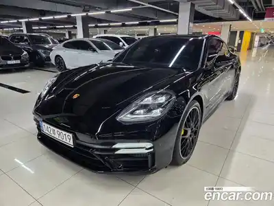 Porsche Panamera, 2021
