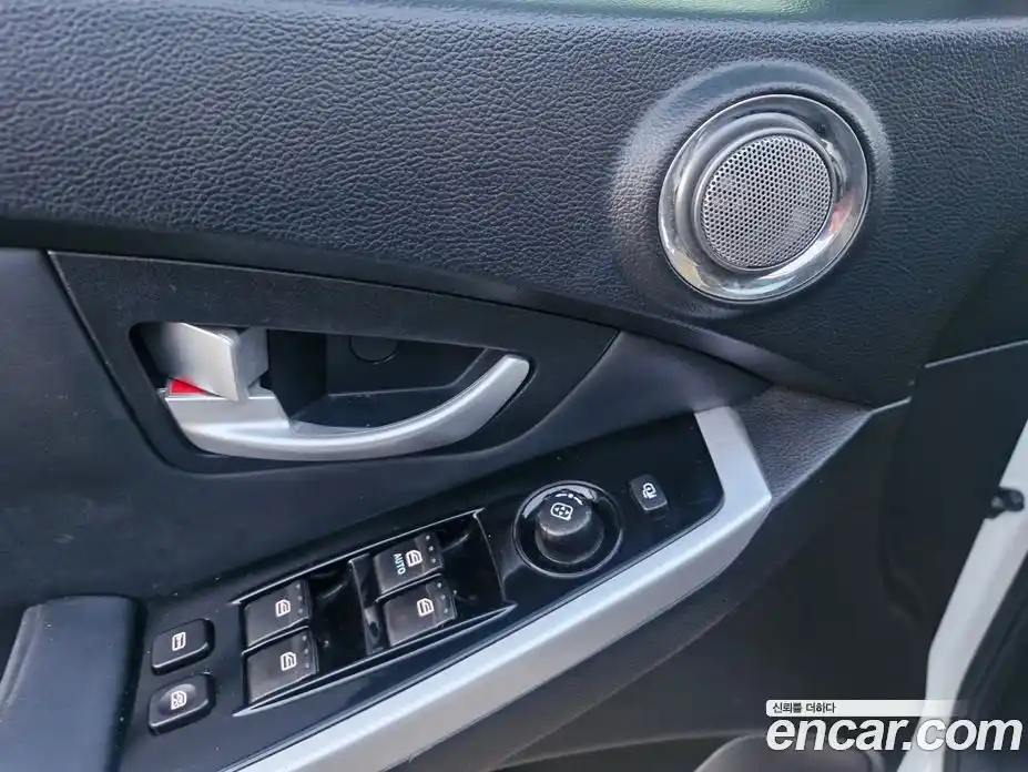 SsangYong Korando 2016 2.2 Автомат в Москве № 33265, фото 12