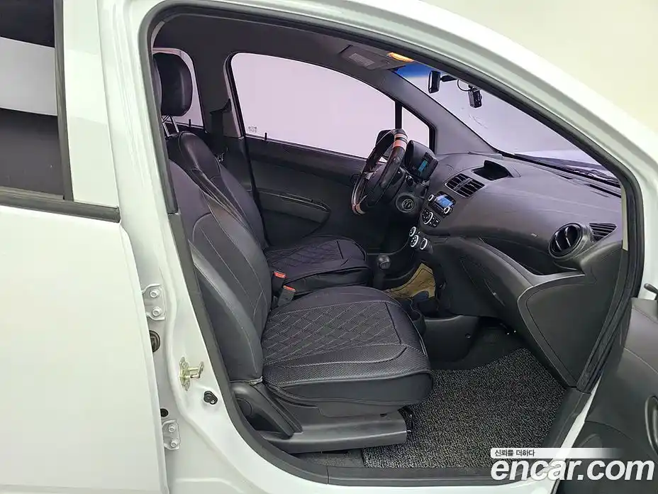 Chevrolet Spark 2013 1.0 Автомат в Москве № 355127, фото 11