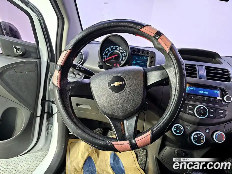 Chevrolet Spark 2013 1.0 Автомат в Москве № 355127, фото 12