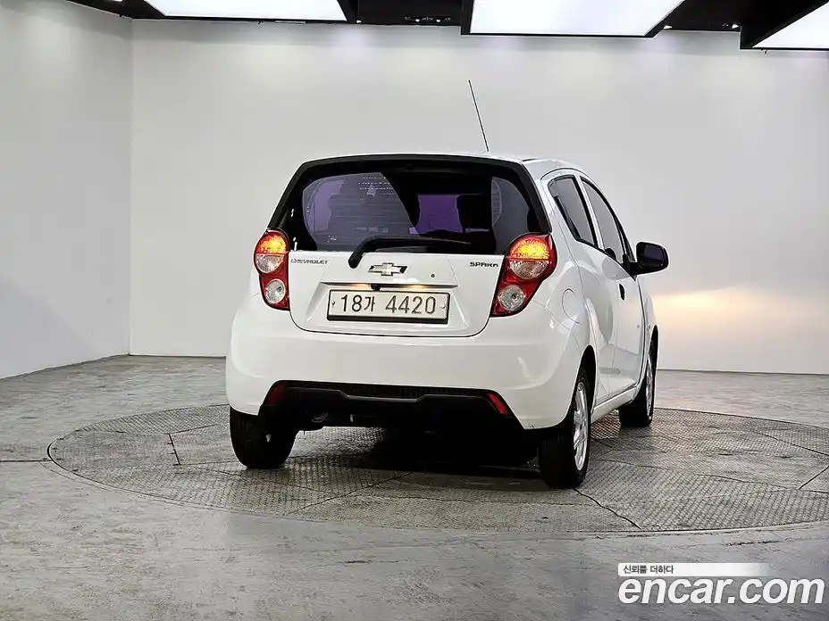 Chevrolet Spark 2013 1.0 Автомат в Москве № 355127, фото 3