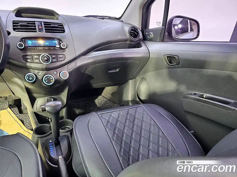 Chevrolet Spark 2013 1.0 Автомат в Москве № 355127, фото 10