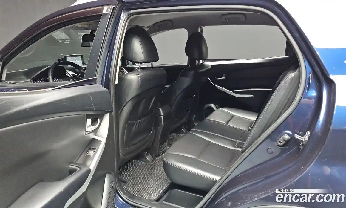 SsangYong Korando 2015 2.0 Автомат в Москве № 35652, фото 14