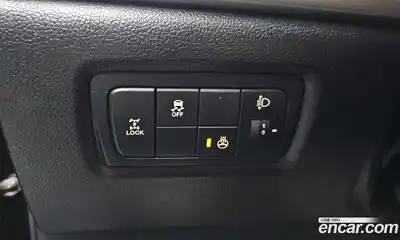 SsangYong Korando 2015 2.0 Автомат в Москве № 35652, миниатюра 7