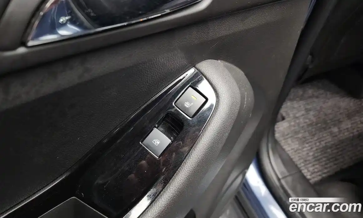 Chevrolet Orlando 2014 2.0 Автомат в Москве № 37160, фото 4