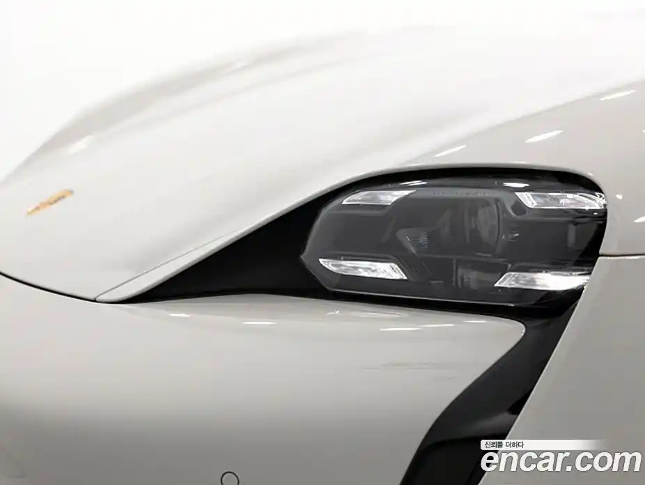 Porsche Taycan 2023 0.1 Автомат в Москве № 374488, фото 11