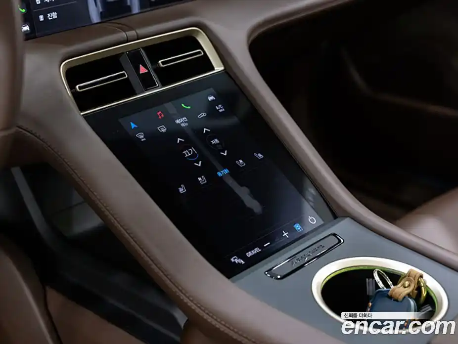 Porsche Taycan 2023 0.1 Автомат в Москве № 374488, фото 17