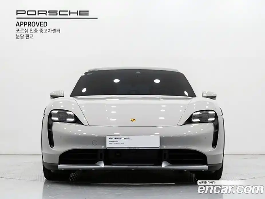 Porsche Taycan 2023 0.1 Автомат в Москве № 374488, фото 3