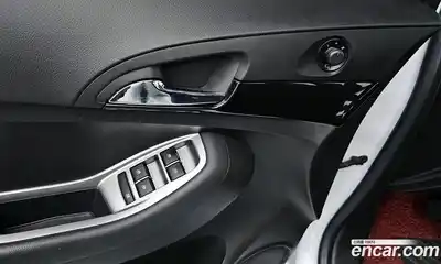 Chevrolet Orlando 2012 2.0 Автомат в Москве № 37981, миниатюра 7