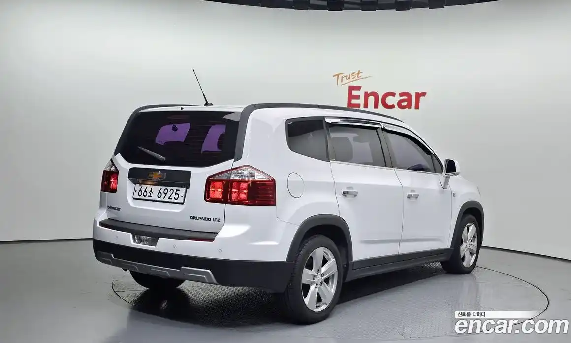 Chevrolet Orlando 2012 2.0 Автомат в Москве № 37981, фото 9