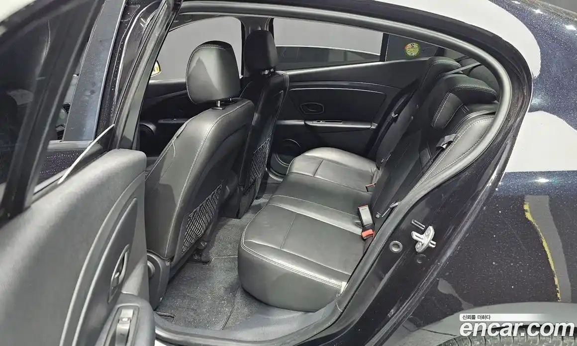 Renault SM3 2016 1.6 Автомат в Москве № 381943, фото 12