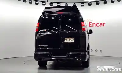 Chevrolet Express Van 2016 6.0 Автомат в Москве № 385337, миниатюра 4