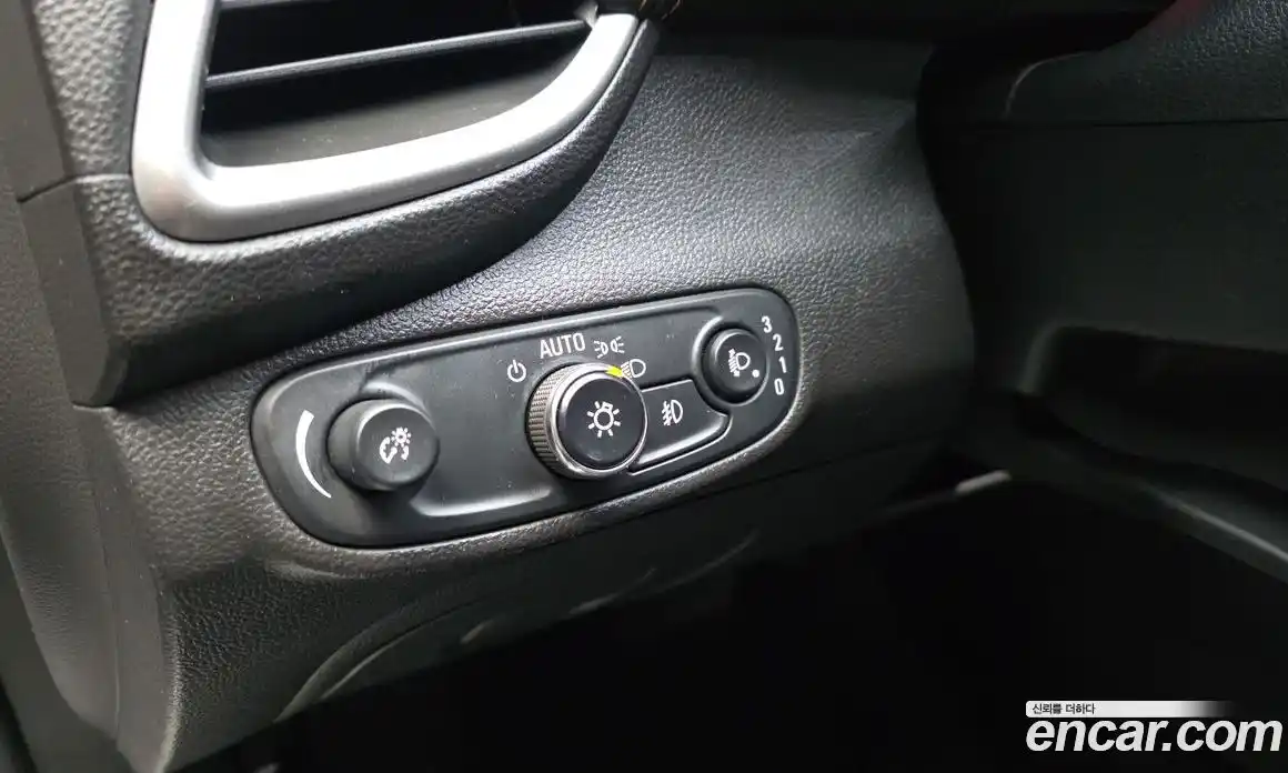 Chevrolet Trax 2017 1.4 Автомат в Москве № 39688, фото 19