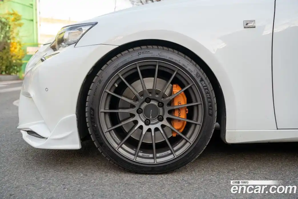 Lexus IS 2016 2.0 Автомат в Москве № 399096, фото 5