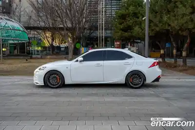 Lexus IS 2016 2.0 Автомат в Москве № 399096, миниатюра 7