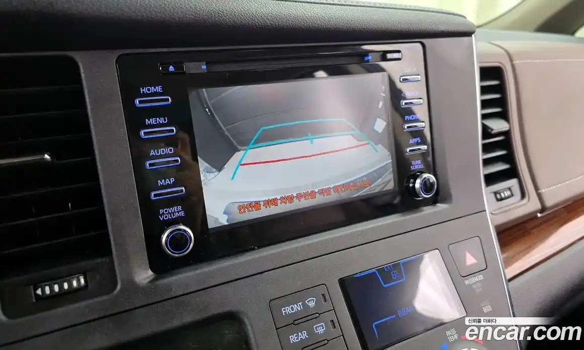 Toyota Sienna 2018 3.5 Автомат в Москве № 402136, фото 13