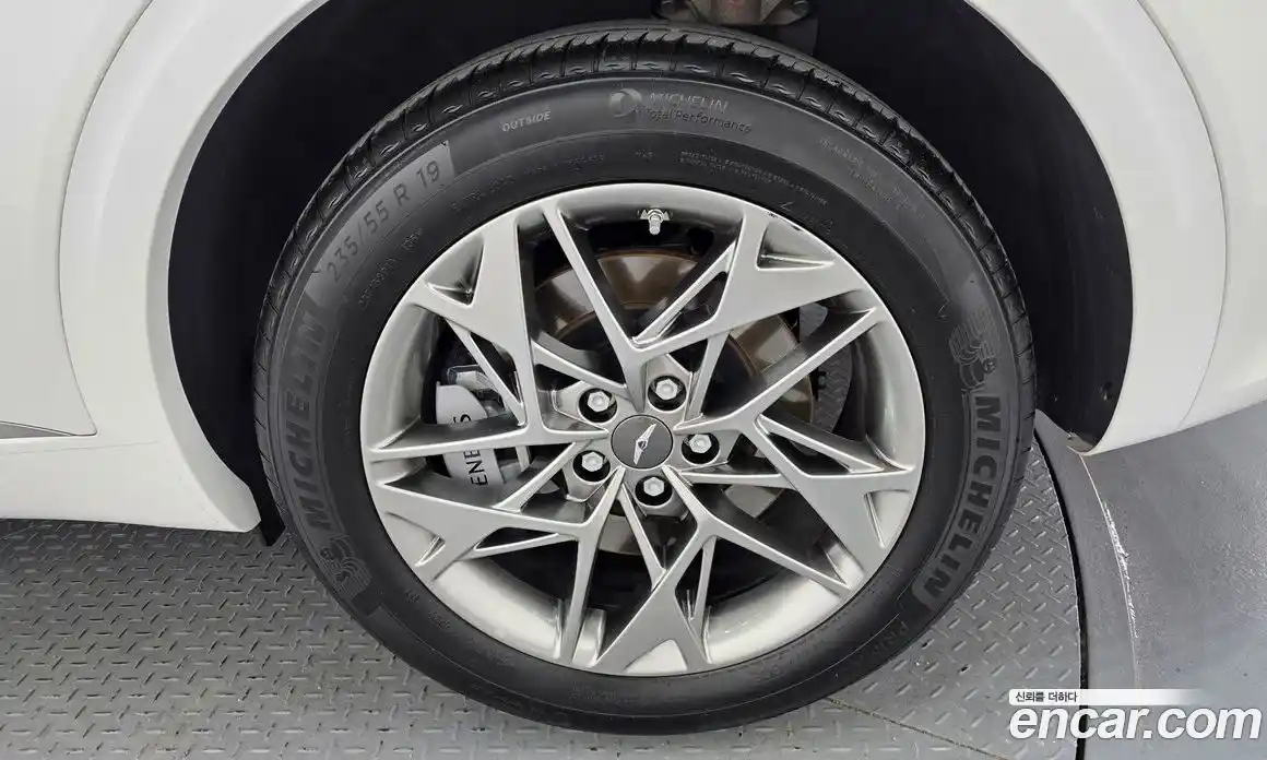 Genesis GV70 2024 2.5 Автомат в Москве № 418941, фото 5