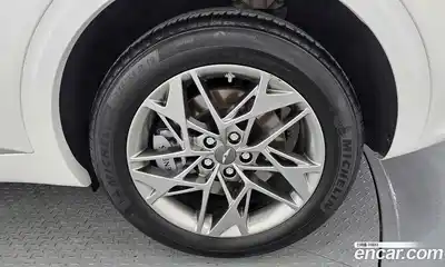 Genesis GV70 2024 2.5 Автомат в Москве № 418941, миниатюра 5