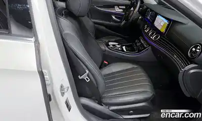 Mercedes-Benz E-Class 2019 3.0 Автомат в Москве № 427569, миниатюра 12