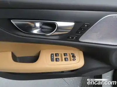 Volvo V60 2025 2.0 Автомат в Москве № 430242, миниатюра 11