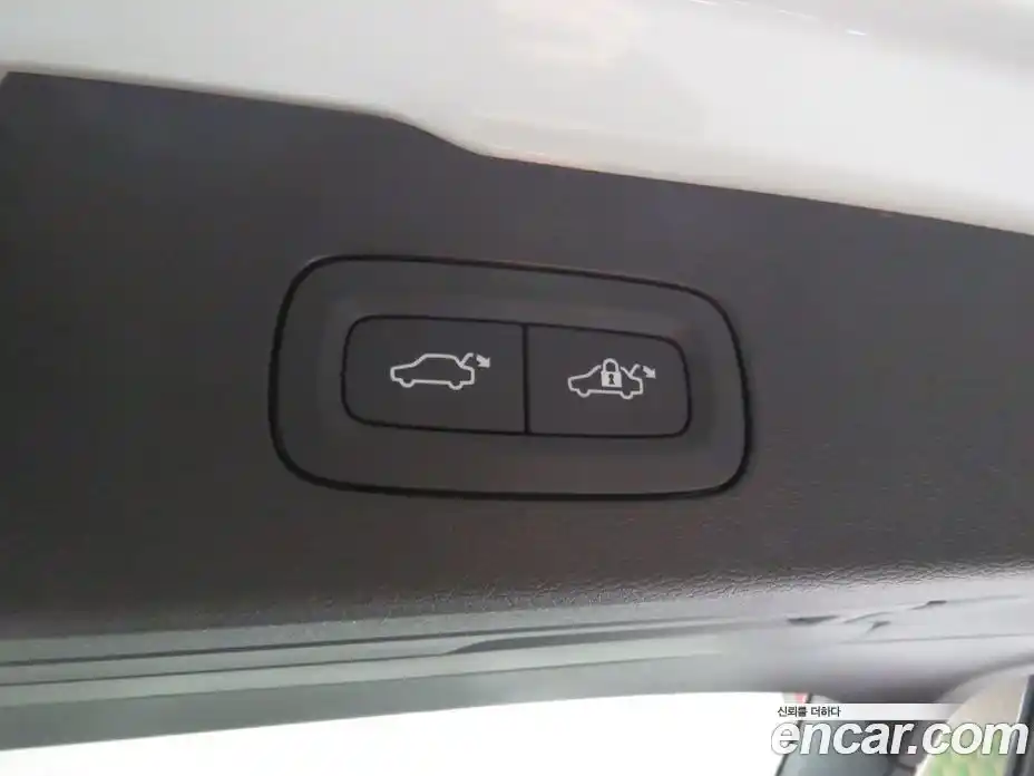 Volvo V60 2025 2.0 Автомат в Москве № 430242, фото 13