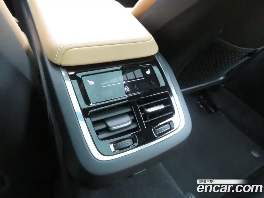 Volvo V60 2025 2.0 Автомат в Москве № 430242, фото 14