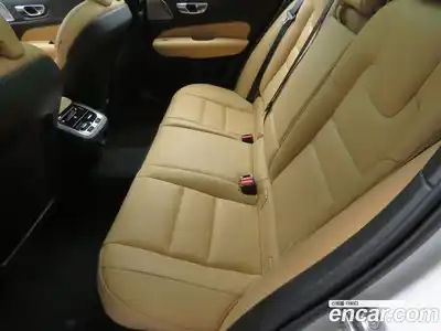 Volvo V60 2025 2.0 Автомат в Москве № 430242, миниатюра 9