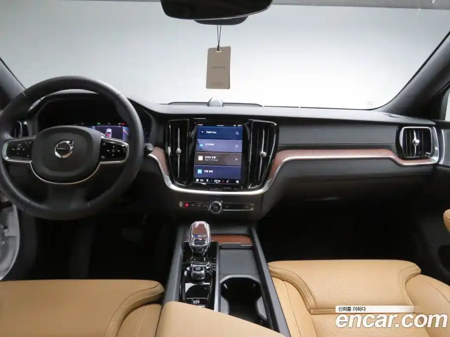 Volvo V60 2025 2.0 Автомат в Москве № 430242, фото 10