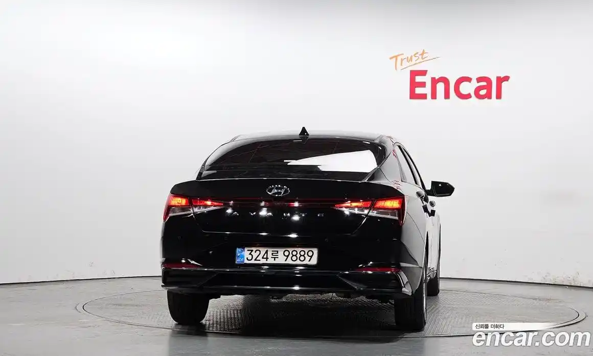 Hyundai Avante 2022 1.6 Автомат в Москве № 450428, фото 4