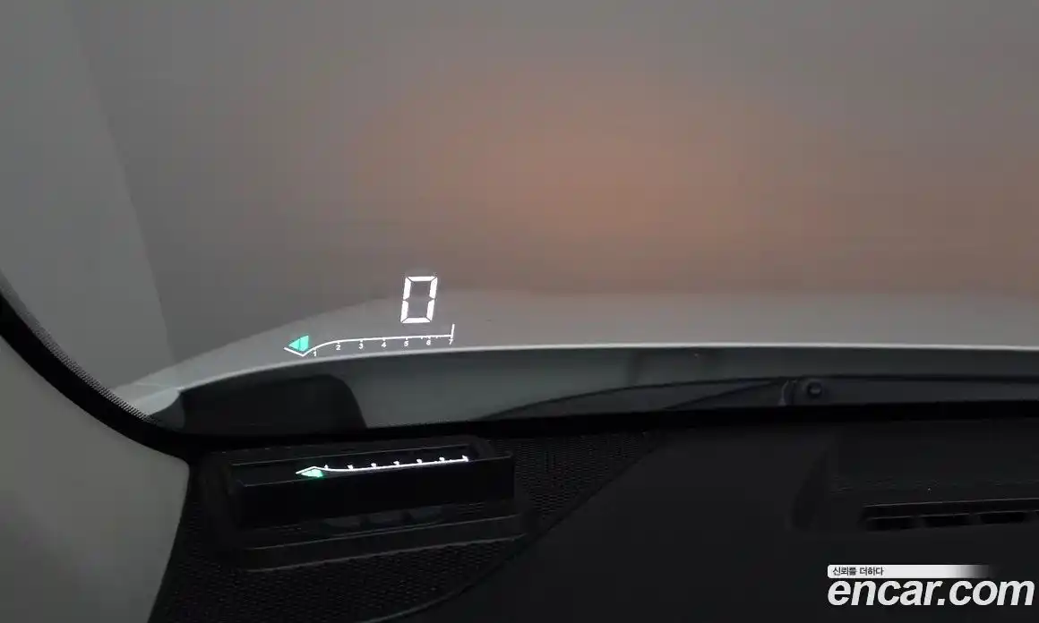 Kia Canival 2023 3.5 Автомат в Москве № 450864, фото 13