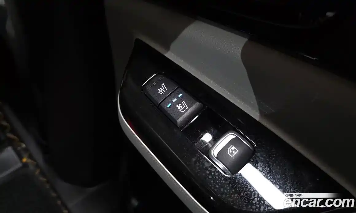 Kia Canival 2023 3.5 Автомат в Москве № 450864, фото 18