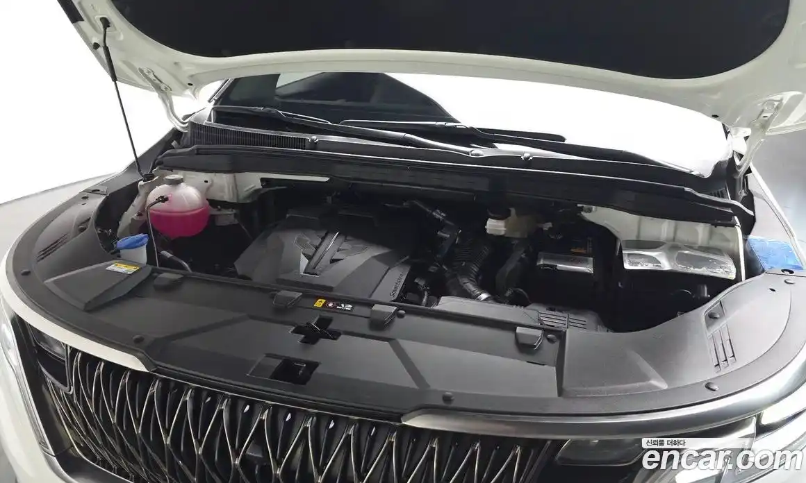 Kia Canival 2023 3.5 Автомат в Москве № 450864, фото 5