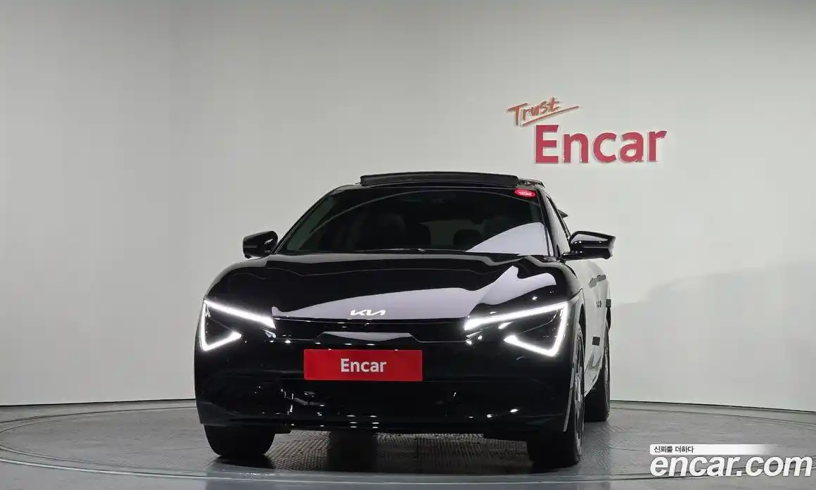 Kia EV6 2025 0.1 Автомат в Москве № 461003, фото 3