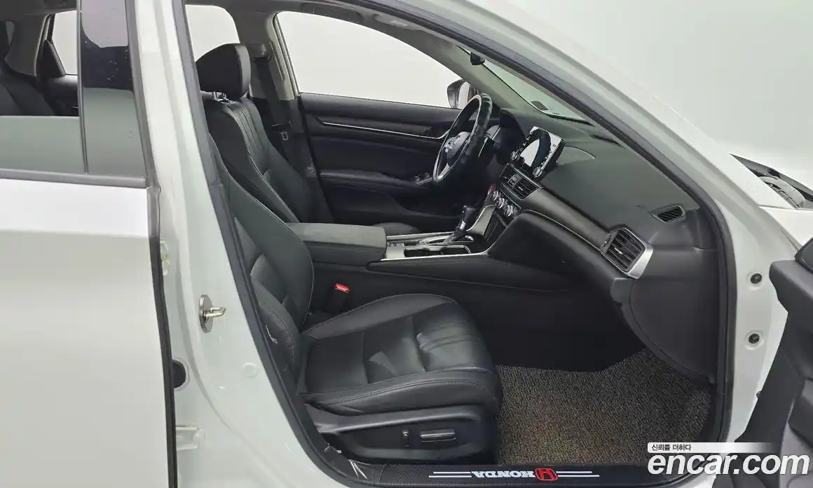 Honda Accord 2019 1.5 Автомат в Москве № 473230, фото 11