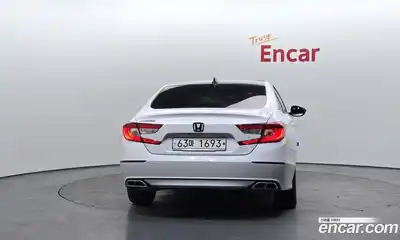 Honda Accord 2019 1.5 Автомат в Москве № 473230, миниатюра 4