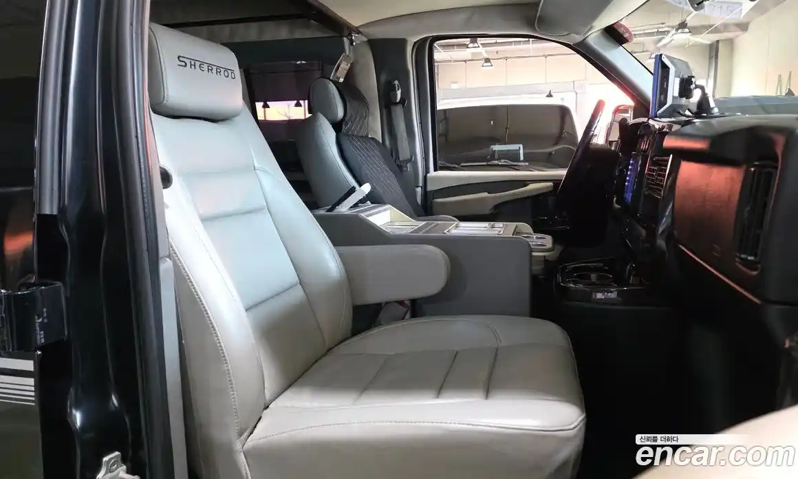 Chevrolet Express Van 2010 6.0 Автомат в Москве № 475072, фото 11