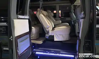 Chevrolet Express Van 2010 6.0 Автомат в Москве № 475072, миниатюра 12