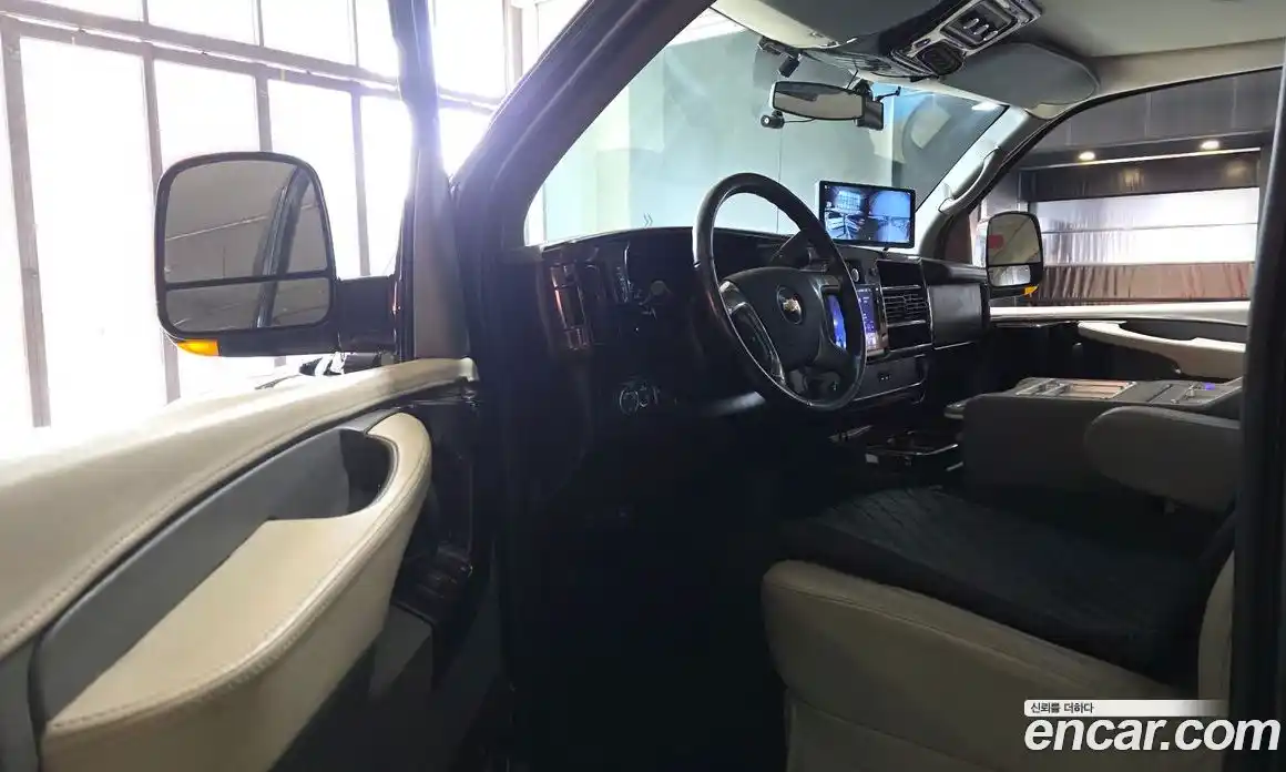 Chevrolet Express Van 2010 6.0 Автомат в Москве № 475072, фото 10