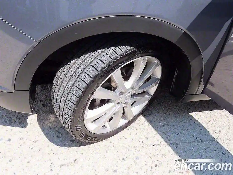 SsangYong TIBOLI 2016 1.6 Автомат в Москве № 491466, фото 5