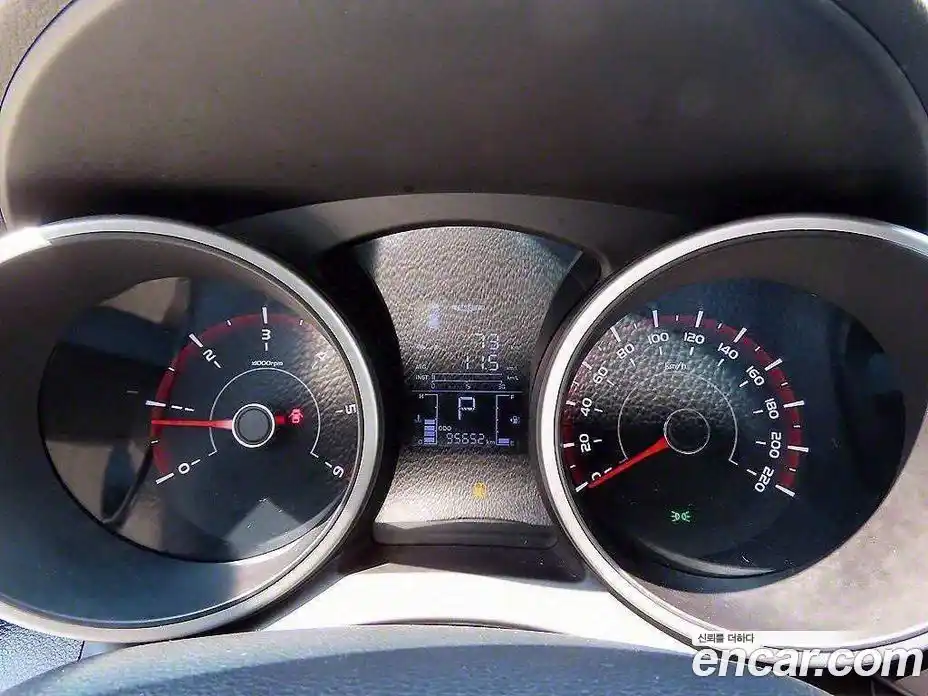 SsangYong TIBOLI 2016 1.6 Автомат в Москве № 491466, фото 8