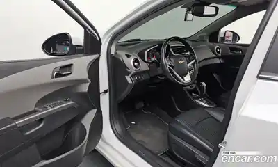 Chevrolet Aveo 2017 1.4 Автомат в Москве № 491986, миниатюра 10