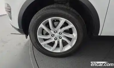 Land Rover Discovery Sport 2017 2.0 Автомат в Москве № 493444, миниатюра 5