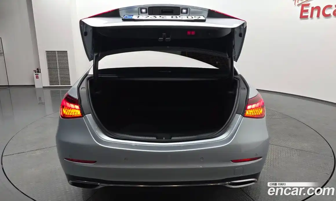 Mercedes-Benz C-Class 2022 2.0 Автомат в Москве № 494257, фото 19