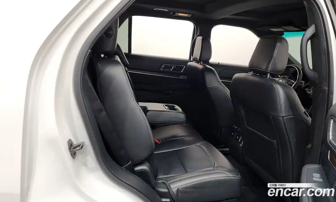 Ford Explorer 2018 2.3 Автомат в Москве № 495343, фото 12