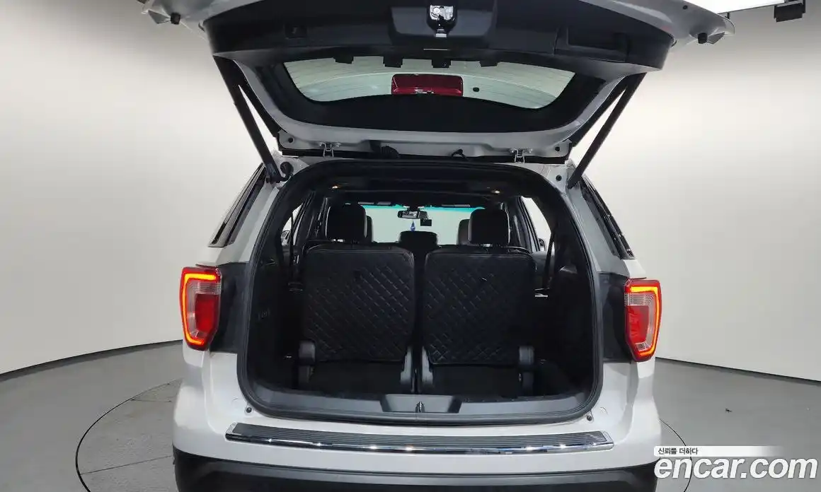 Ford Explorer 2018 2.3 Автомат в Москве № 495343, фото 20