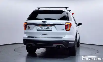 Ford Explorer 2018 2.3 Автомат в Москве № 495343, миниатюра 4